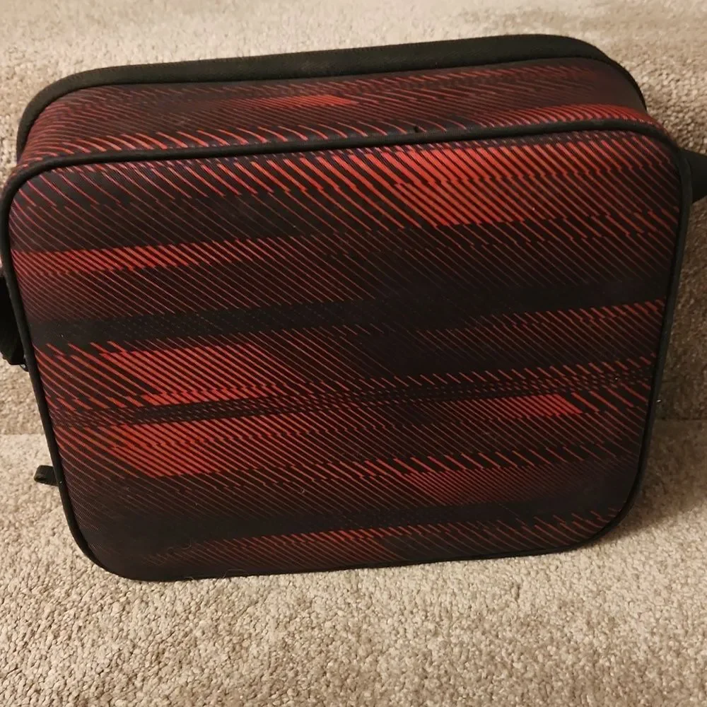 Under Armour Red & Black Lunch Bag w/ Insignia